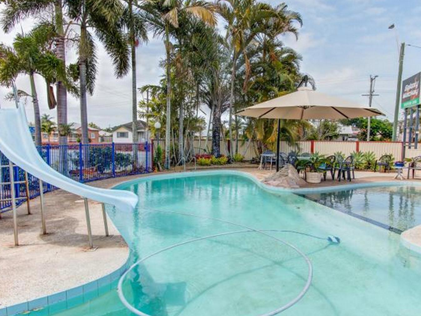 Galaxy Mackay Motor Inn Exterior foto