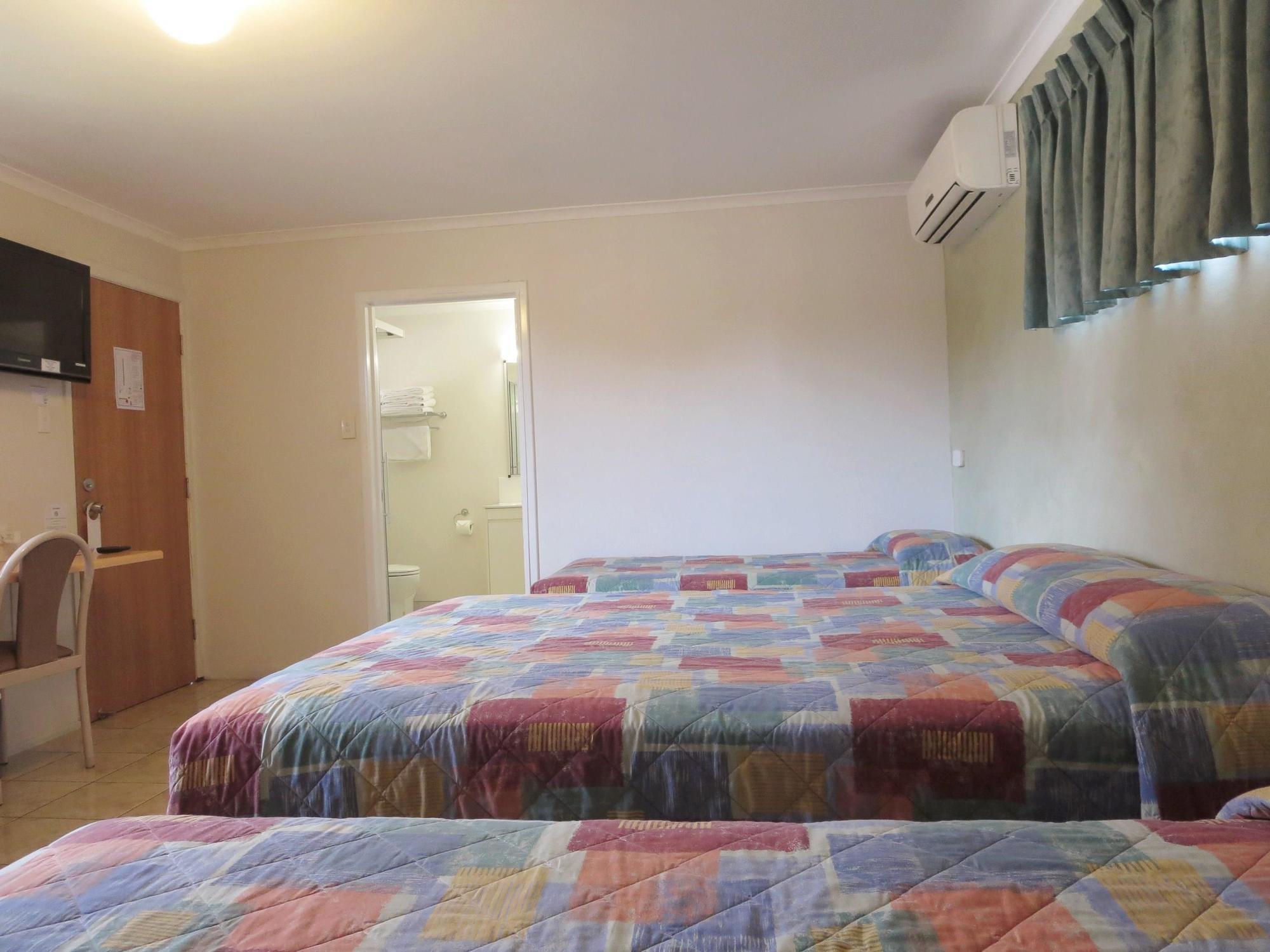 Galaxy Mackay Motor Inn Exterior foto